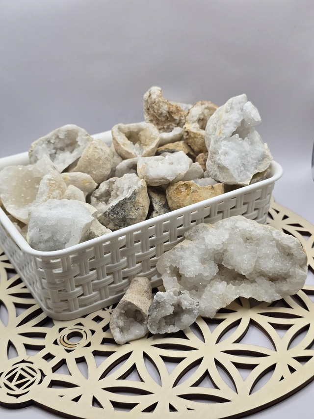 Morceaux de géode de Cristal de roche 