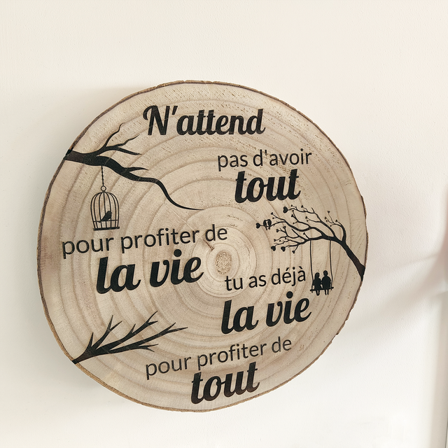 Décoration murale en tranche de bois