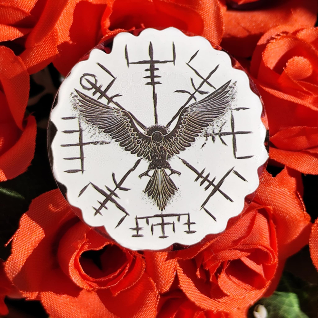 Pin's Corbeau Nordique
