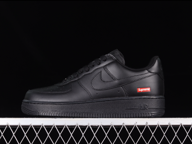 Nike AirForce 1