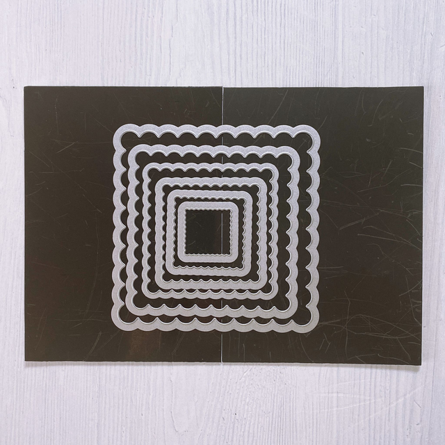 Gewellte Quadrate (Sizzix Stanzform)