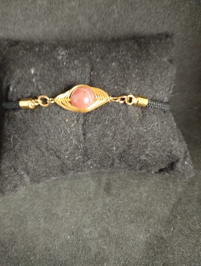 Bracelet réglable en quart cerise