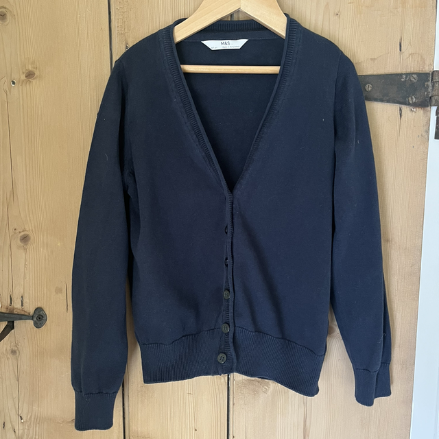 Navy cardigan 6-7 years