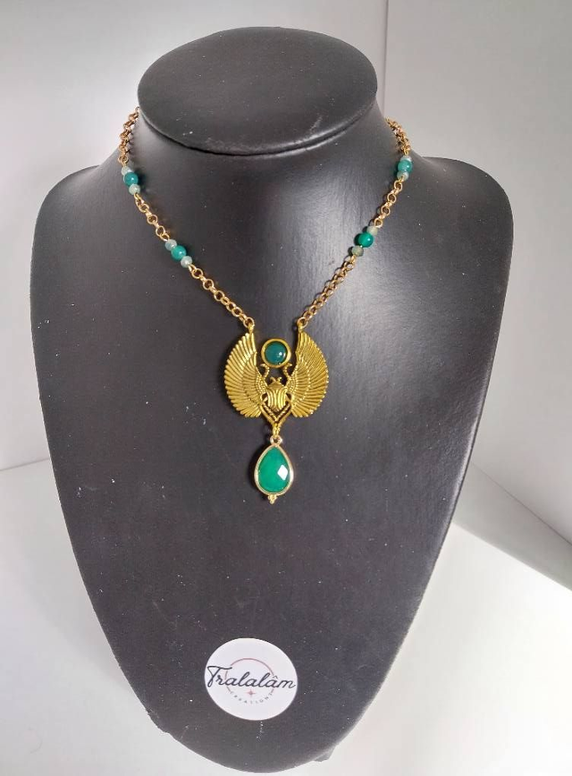 ✨Collier &quot;scarabée pierres vertes&quot;✨