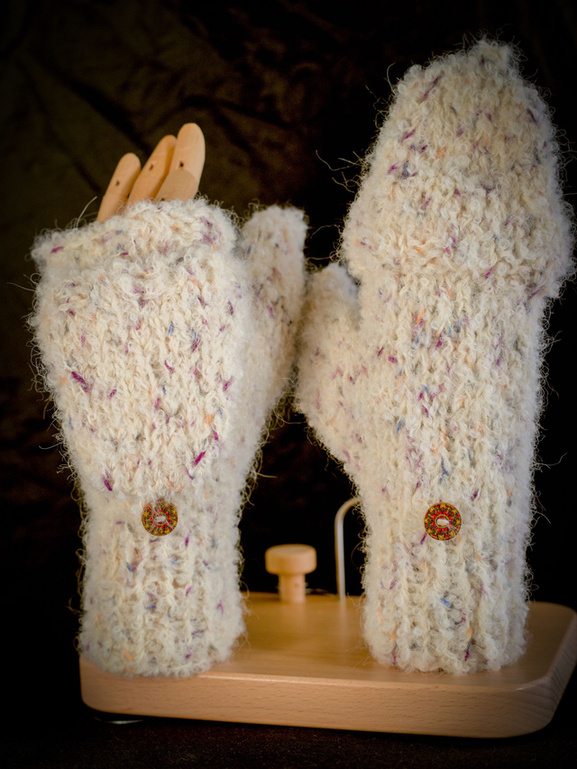 Moufl'taine bouclé et confetti