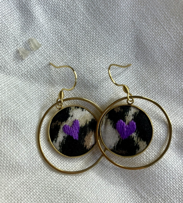 Boucles d’oreilles Marcelle Violette (léopard)