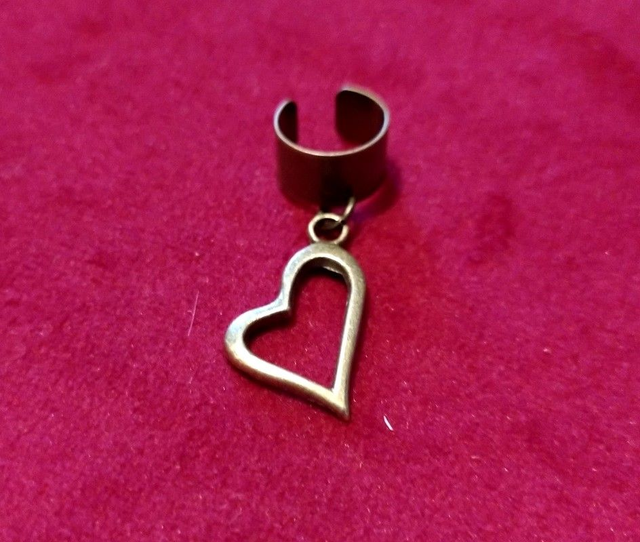 Bague d'oreille Saint Valentin pendentif coeur fin
