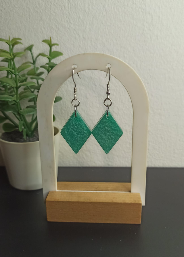 Boucle d&#039;oreille S (S30)