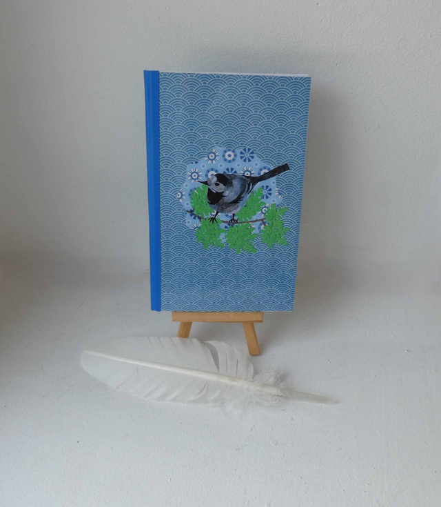 Petit carnet quadrillé aux bergeronnettes grises