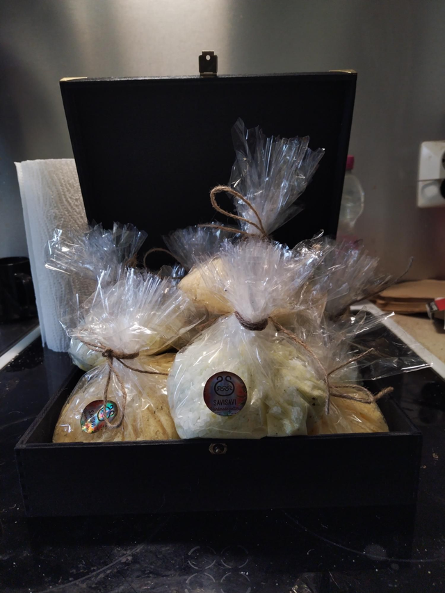 Kylpysuola / Bath salt