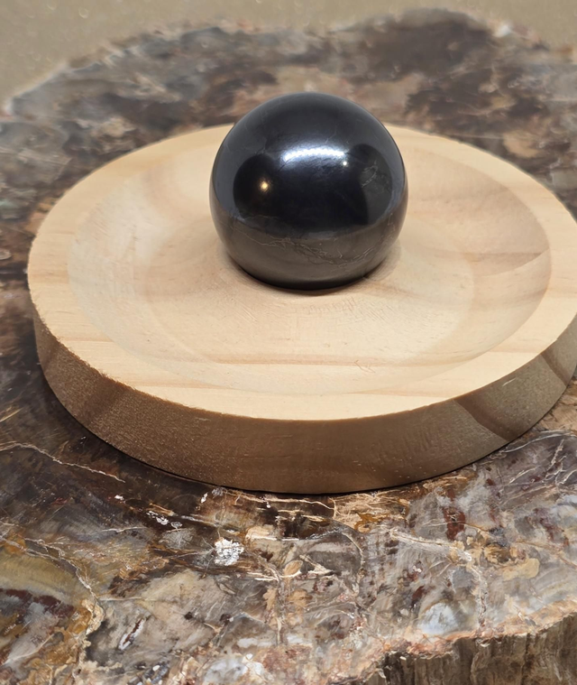 Shungite forme sphère 