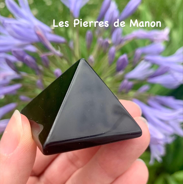 Pyramide Obsidienne Noire