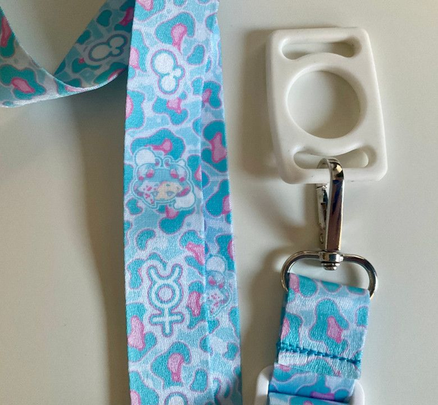 🌊 adjustable length lanyard with bottle holder 🌊