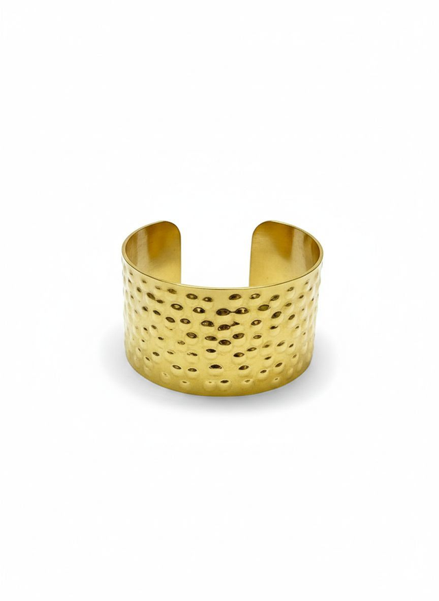 Bracciale battuto a mano