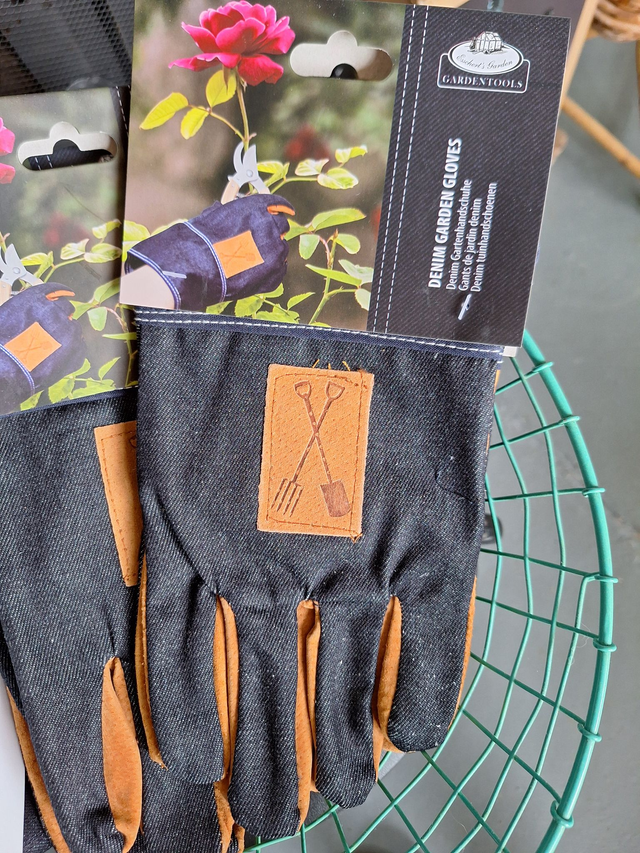 Denim garden gloves