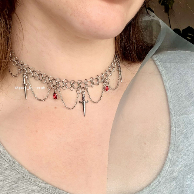 "For honor" chain maille necklace