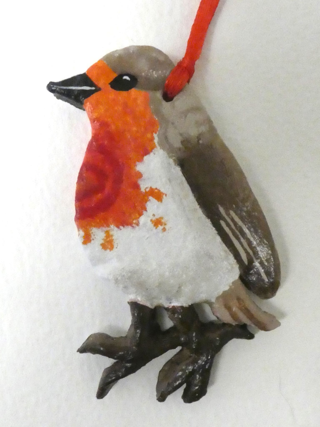 Wonderful "Animal Inspirations" Hanging Gifts. "Robin". With an inspirational motto on the reverse.