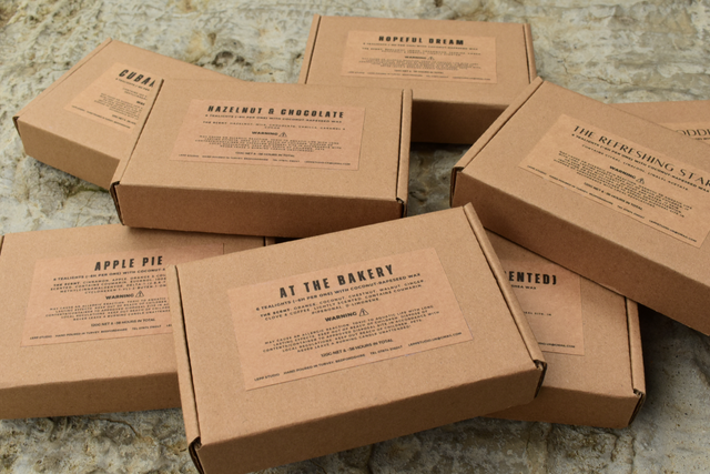 "HAZELNUT & CHOCOLATE" tealights (6pcs)