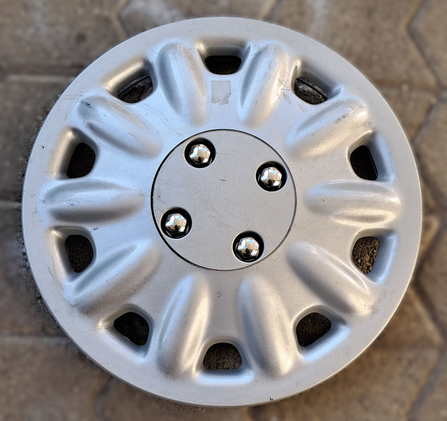 Enjoliveur Renault modèle Pollici 14&quot; occasion