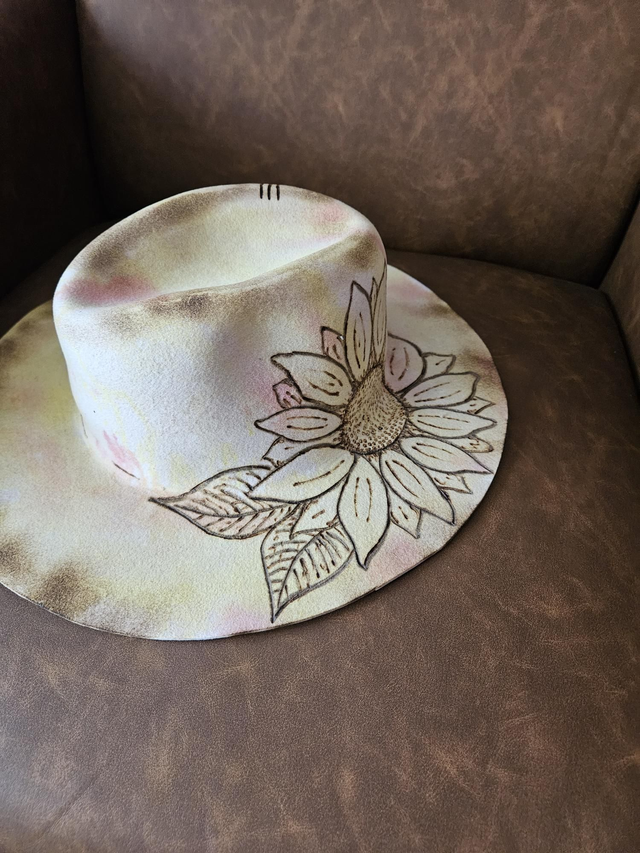 Sunflower love hat