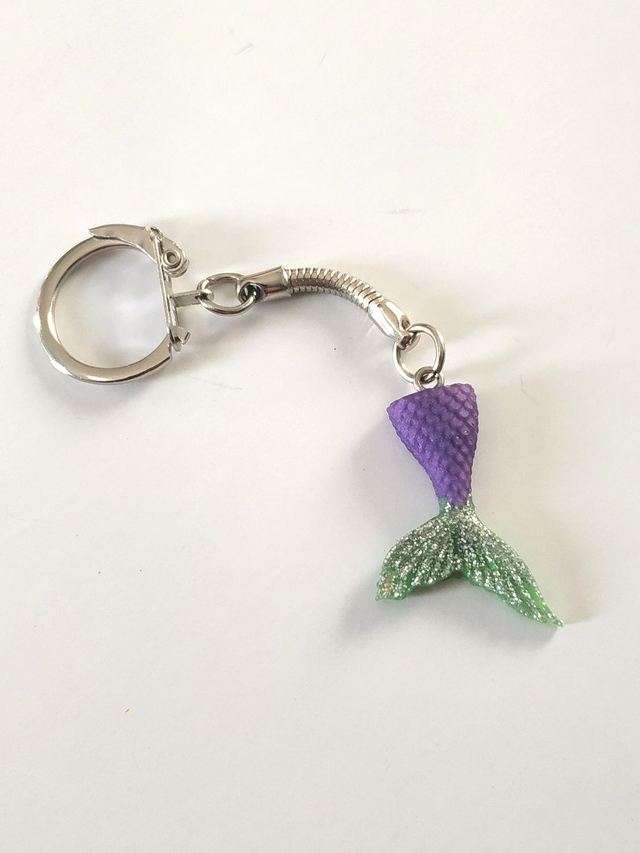 Porte-clés queue de sirène violet - vert 