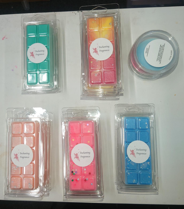 3 Clamshell Bars For £10