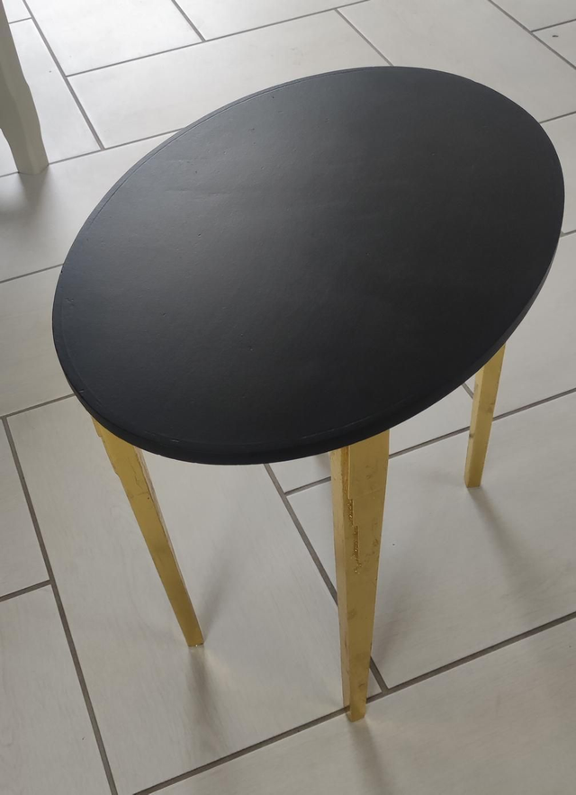 Petite table rétro 