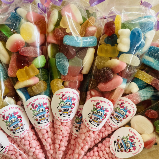 Party sweet cones labubu