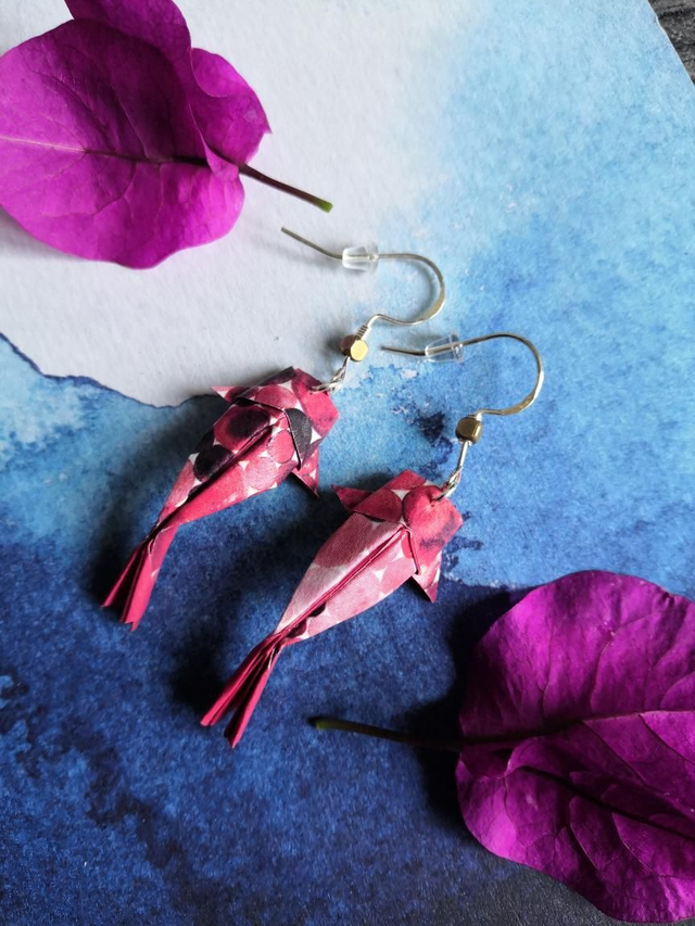 Kawaii Kois Rot-gepunktet