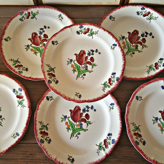 X Assiettes à dessert Gien Lorraine, peintes à la main