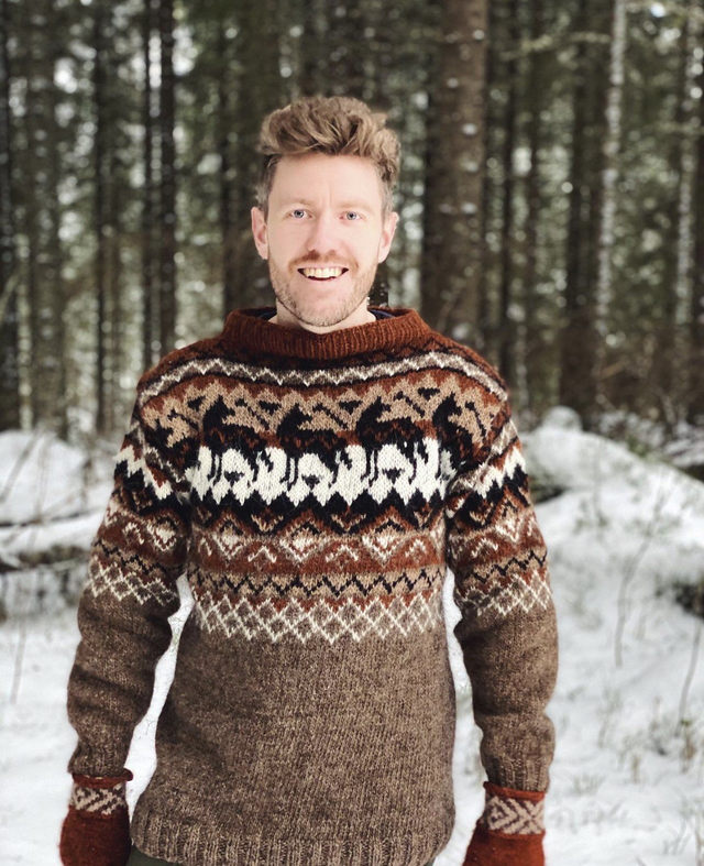 Takotna Sweater Kit - Col 01 (Rust Lettlopi) - Wool &amp; Pattern - Linka Neumann