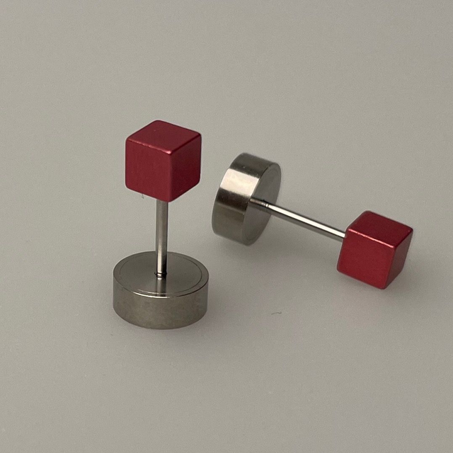 3.107-Ohrstecker Würfel 4 mm