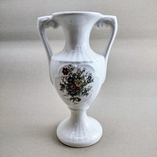 Made in Italy | Handgemaakte vaas wit aardewerk met 2 handgrepen en bloemmotief (hoogte 24 | diameter 10 | van oor tot oor 14 cm) | Vintage