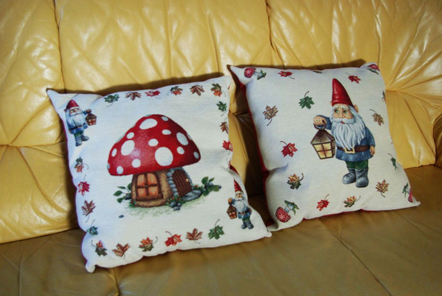 875.00/.01-Coussin en tissu d'ameublement Noël 42x42cm 
