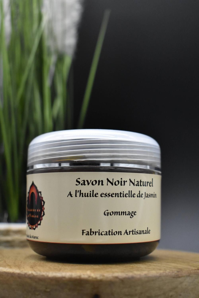 Savon Noir aux l&#039;huiles essentielles