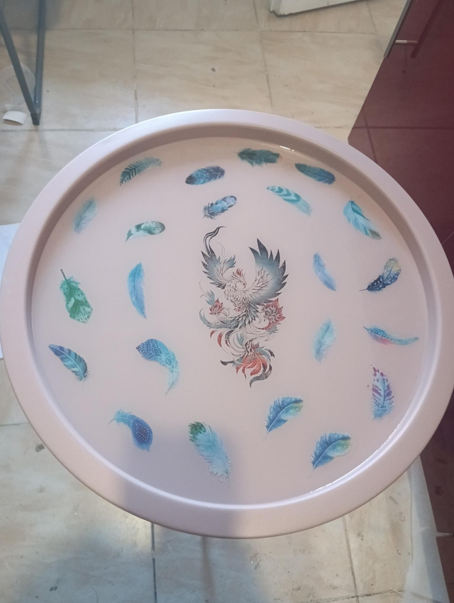 Petite table phoenix