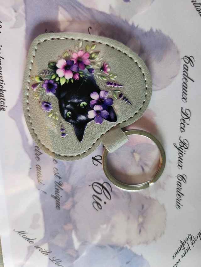 Porte-clés Chat en similicuir   &quot;Oria the cat &quot; 