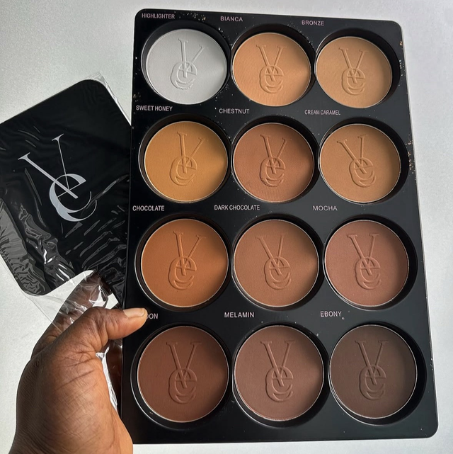 Palette de poudre 12in1 