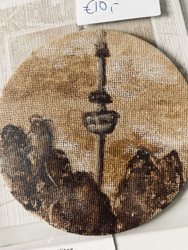 Mini schilderij Euromast Rotterdam nr 5 cirkel op magneet canvas met ansichtkaart  