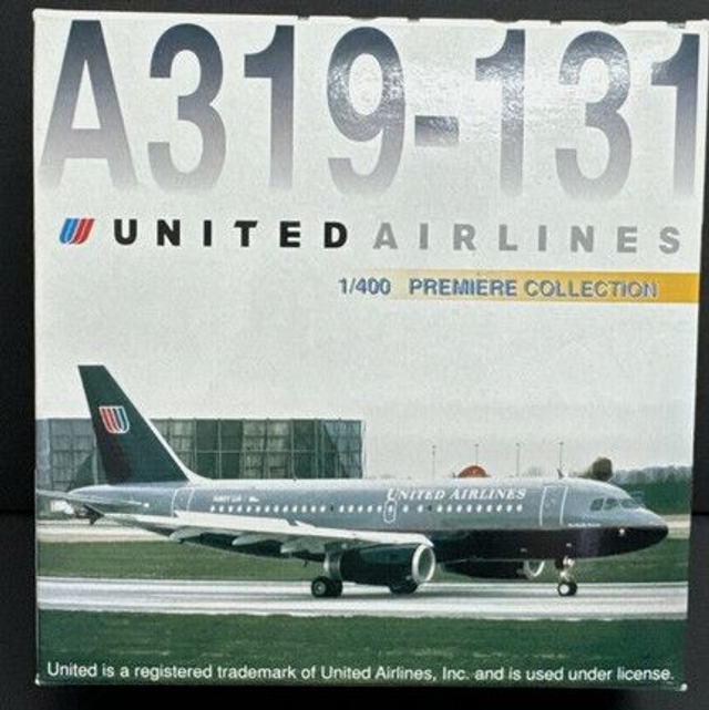 Airbus A319 United (Dragon Wings) 