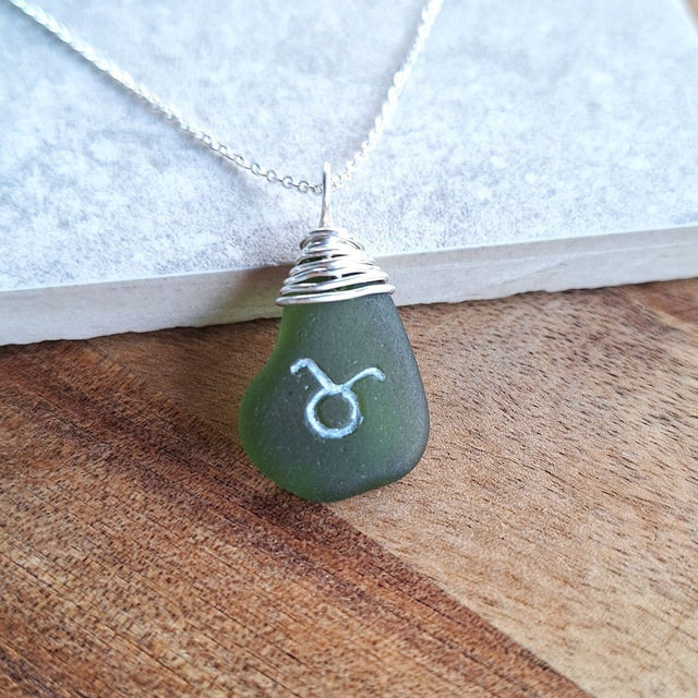 Pendentif Signe Astrologique Taureau – Création artisanale Côte d’Azur