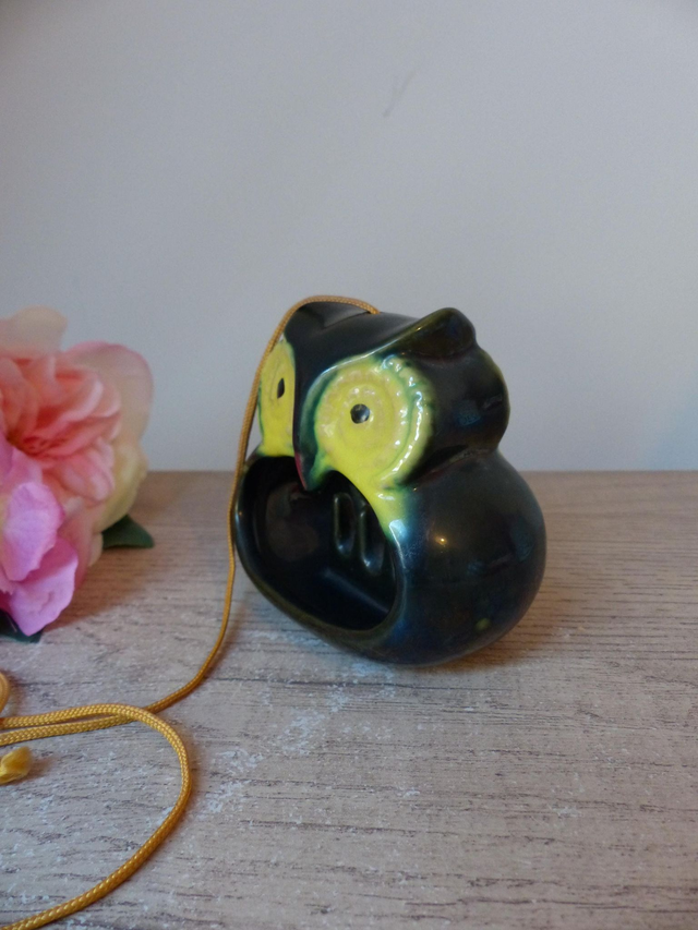 Cendrier Vintage Suspendu en Forme de Hibou - Céramique Émaillée Vert et Jaune - Années 1970 - Décoration Rétro pour Jardin, Balcon Cuisine