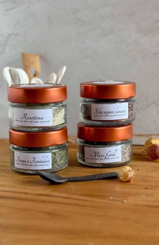 Sali Aromatizzati con erbe e fiori e condimenti