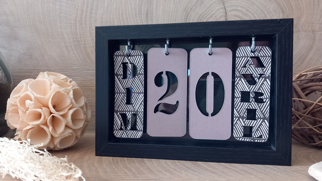 Calendrier perpétuel &quot;graphique fond noir&quot;