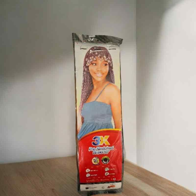 Xpression 3X Pre-Stretched Extra Braids – 27 Inch (Colour 350 & Colour 30)