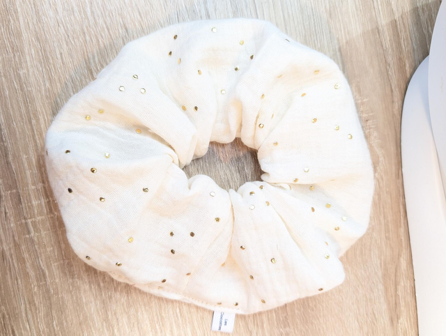 Chouchou beige brillant 