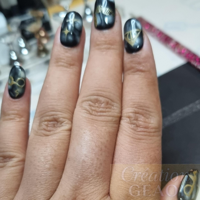 Harry Black little Oval S création sur commande délai de 7jours ouvrable