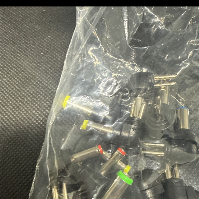 *0521-Universal DC Hohlstecker Adapter Set (Multicolor) für Universal-Netzteile & Notebooks