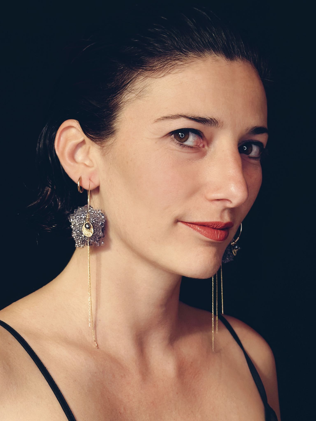 Boucles d&#039;oreilles &quot;Frou-frous&quot; à paillettes argent, grand modèle