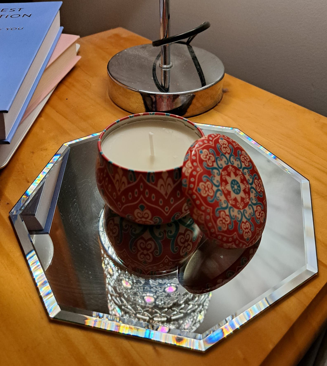 Honeysuckle and Freesia Candle 4oz